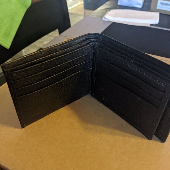 Calvin Klein Men Wallet - Picture 5 of 7